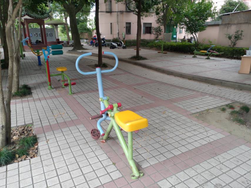 花園新村北小區(qū)健身點(diǎn)