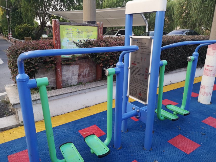 雙立柱太空漫步器