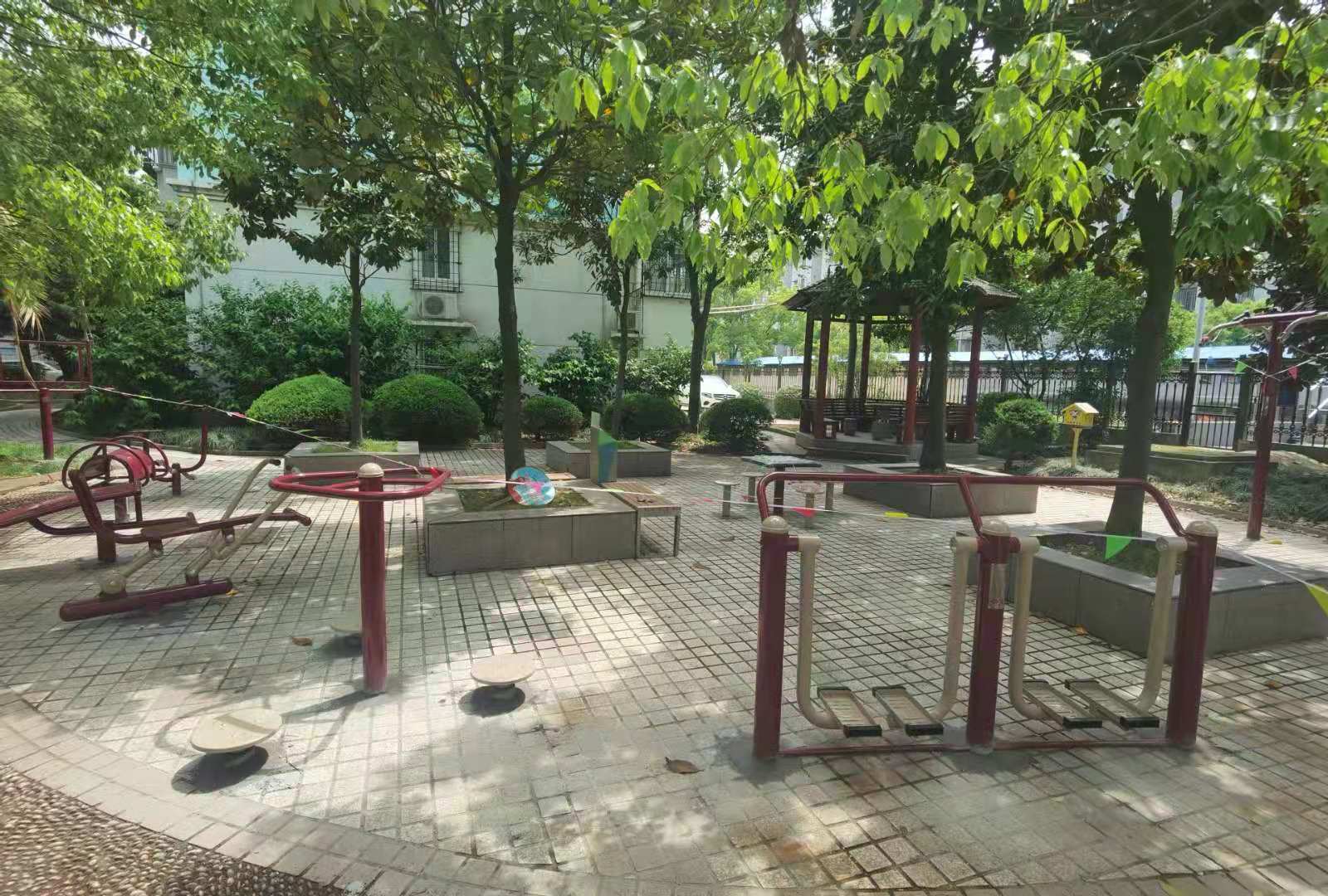 麗景公寓市民益智健身點