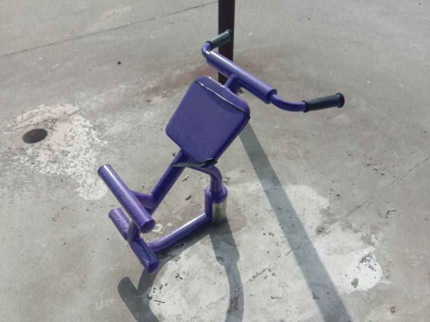 背肌訓(xùn)練器