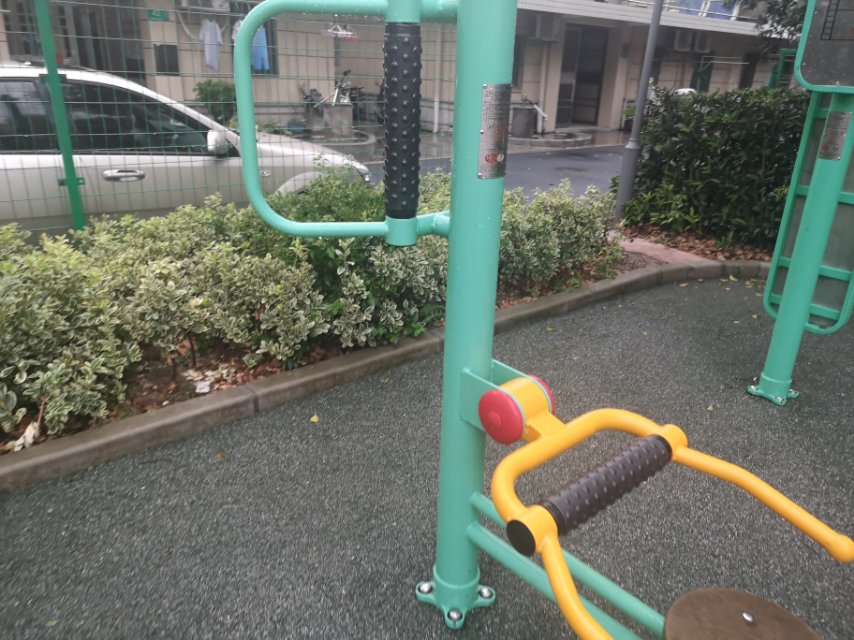 坐式腰背按摩器