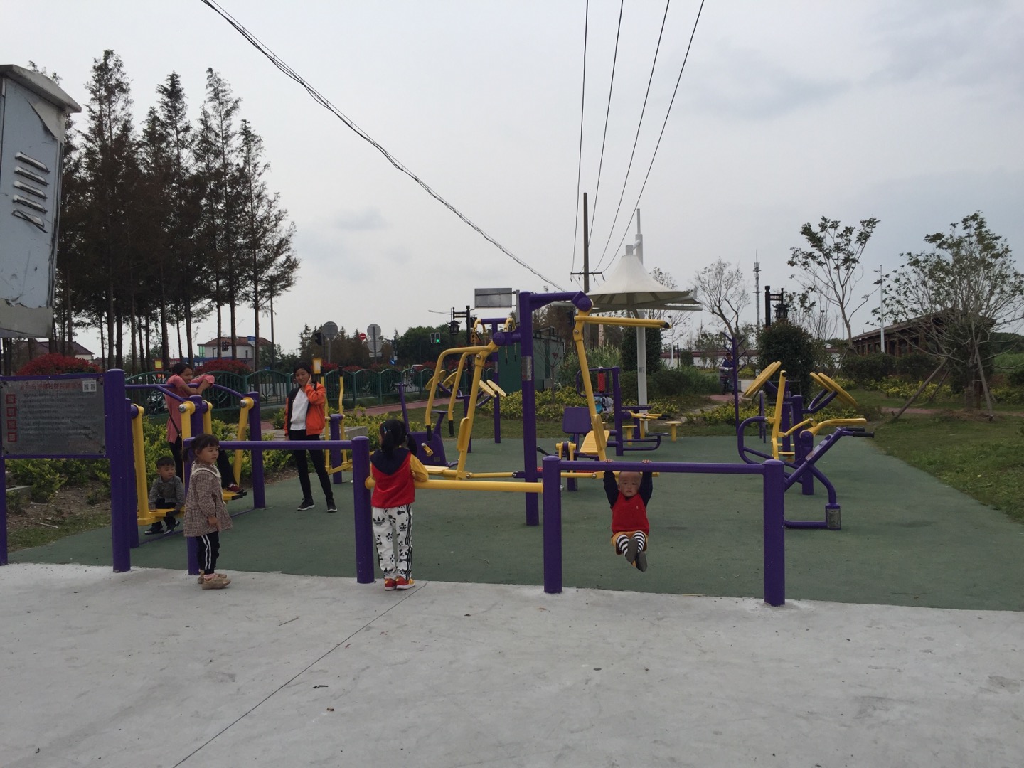 長明村益智類健身點