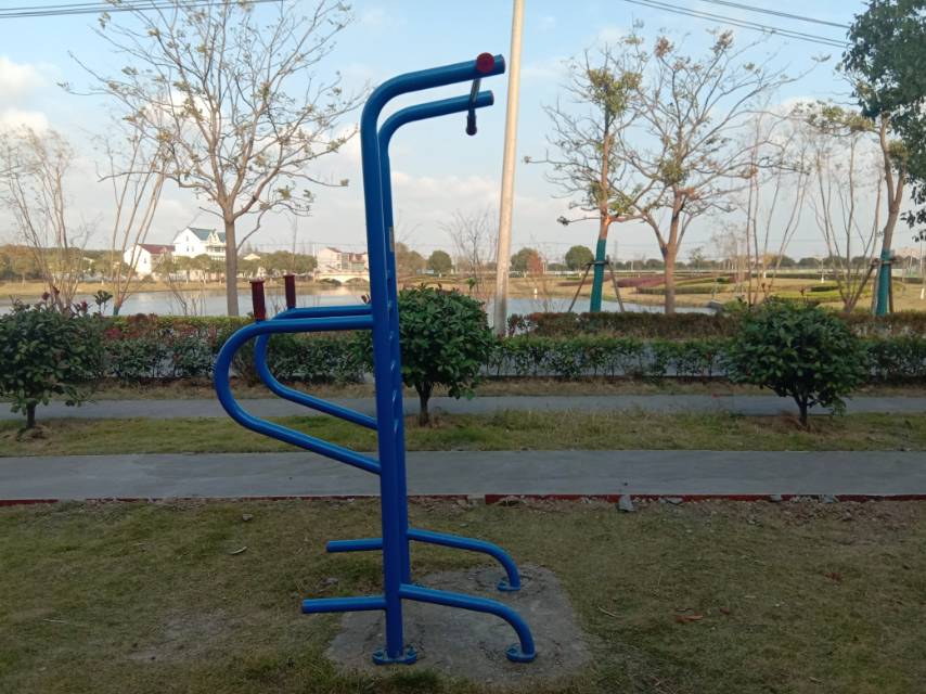 多功能訓(xùn)練器