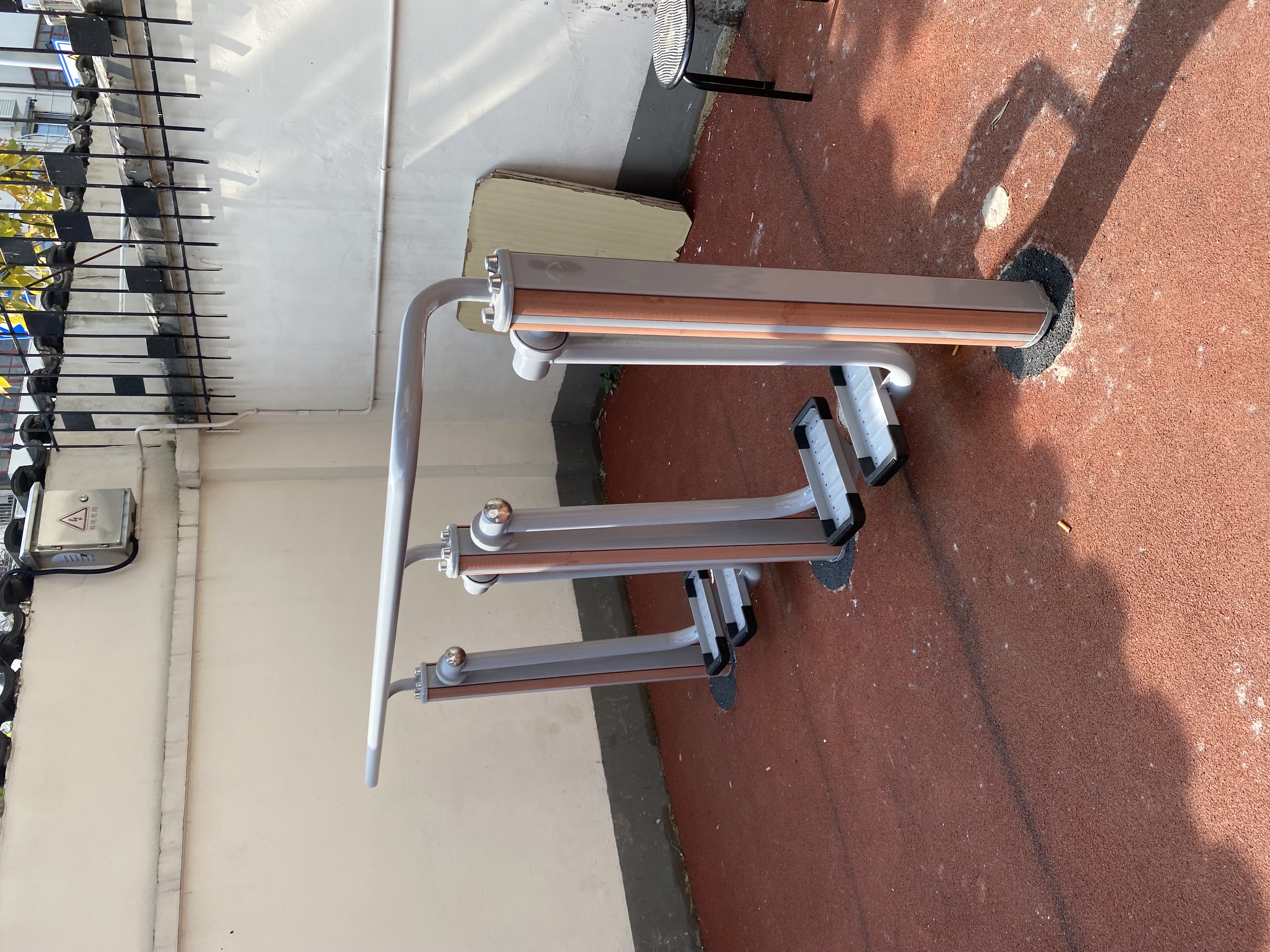 二位智能太空漫步機(jī)