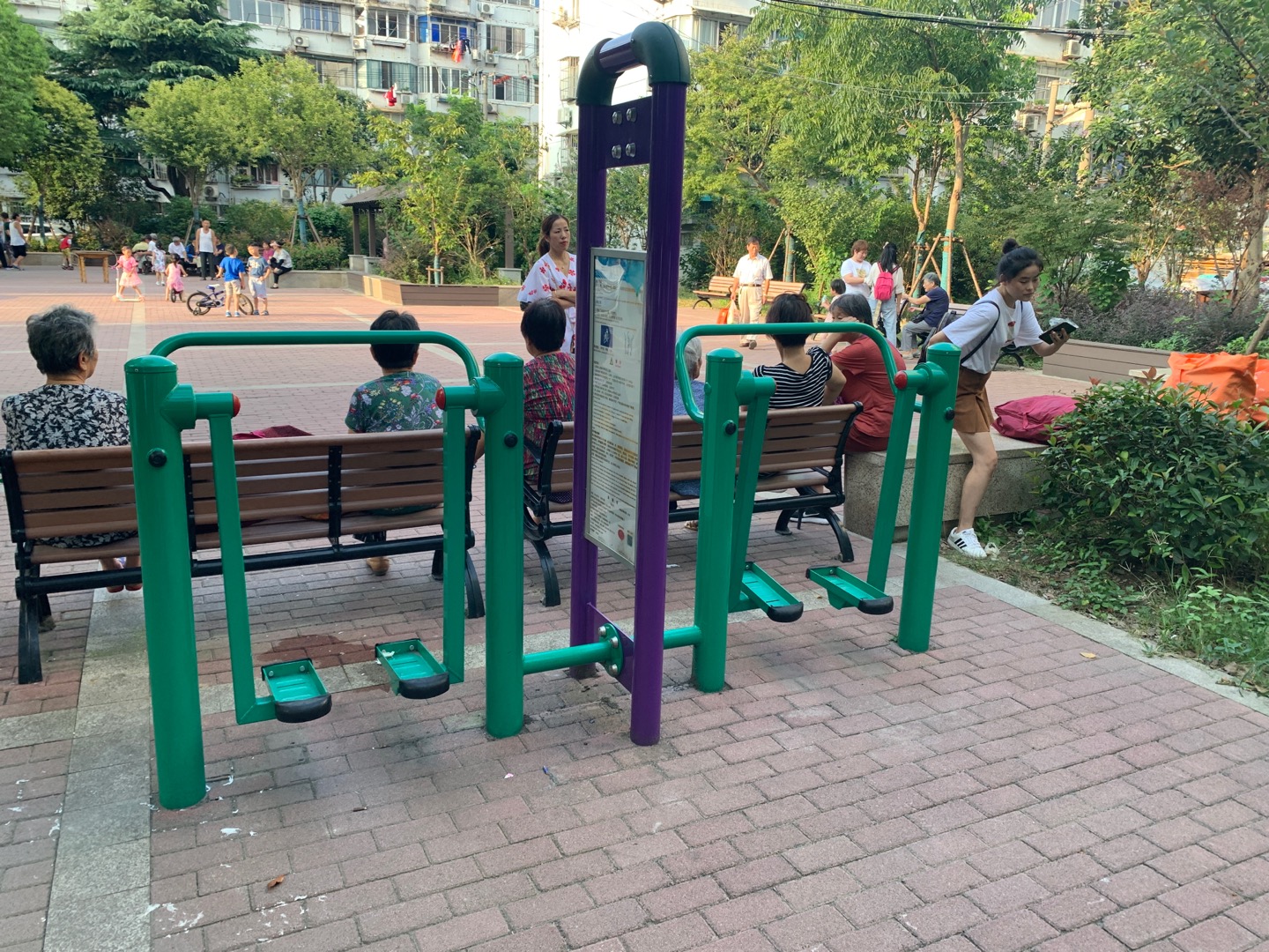 雙位太空漫步機(jī)