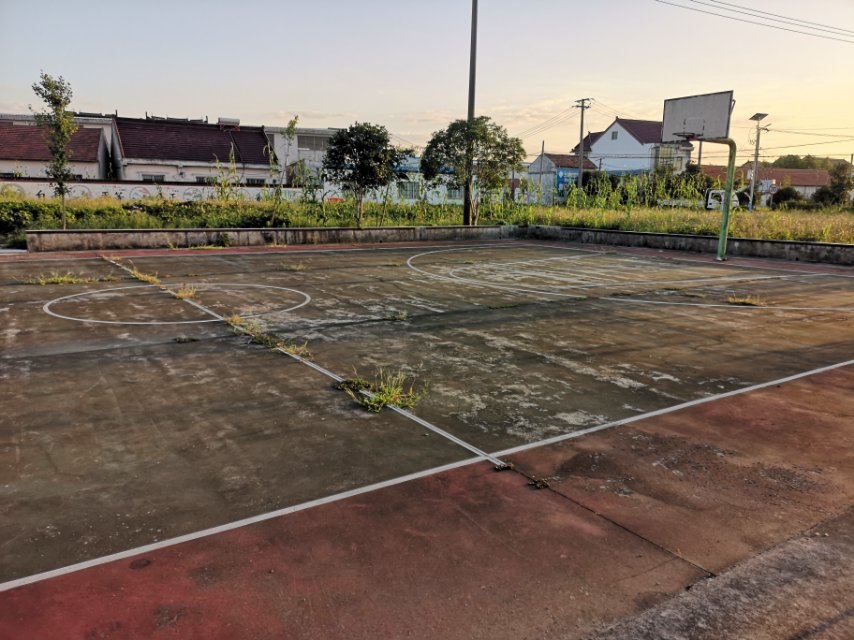 秦陽村籃球場