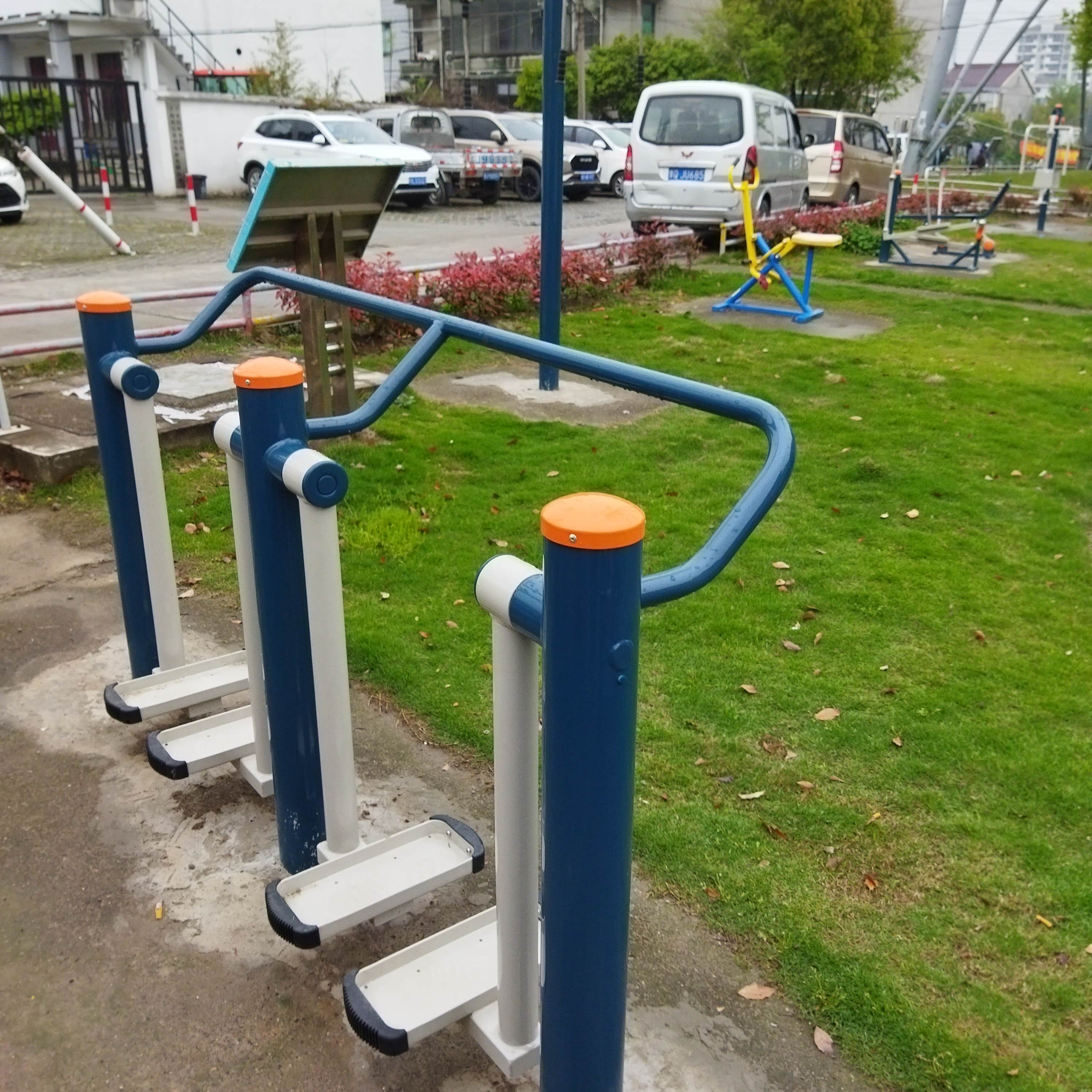 吳涇社區(qū)綜合為老服務(wù)中心健身點(diǎn)