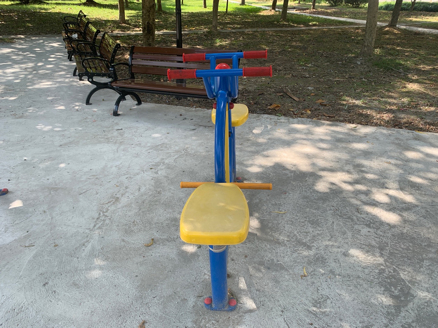 下肢康復(fù)器