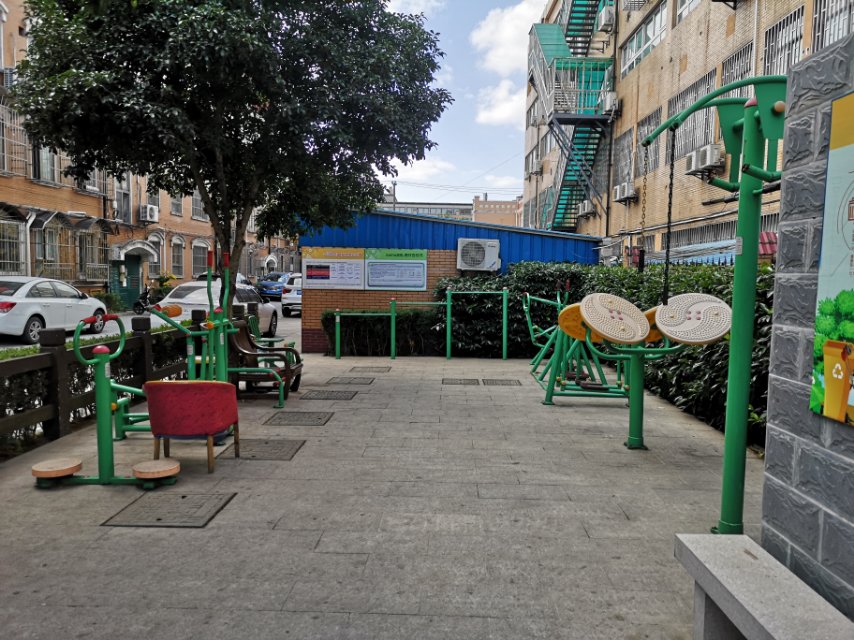 新川路603弄7號(hào)北健身點(diǎn)