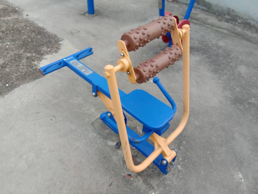 腹背屈伸訓(xùn)練器