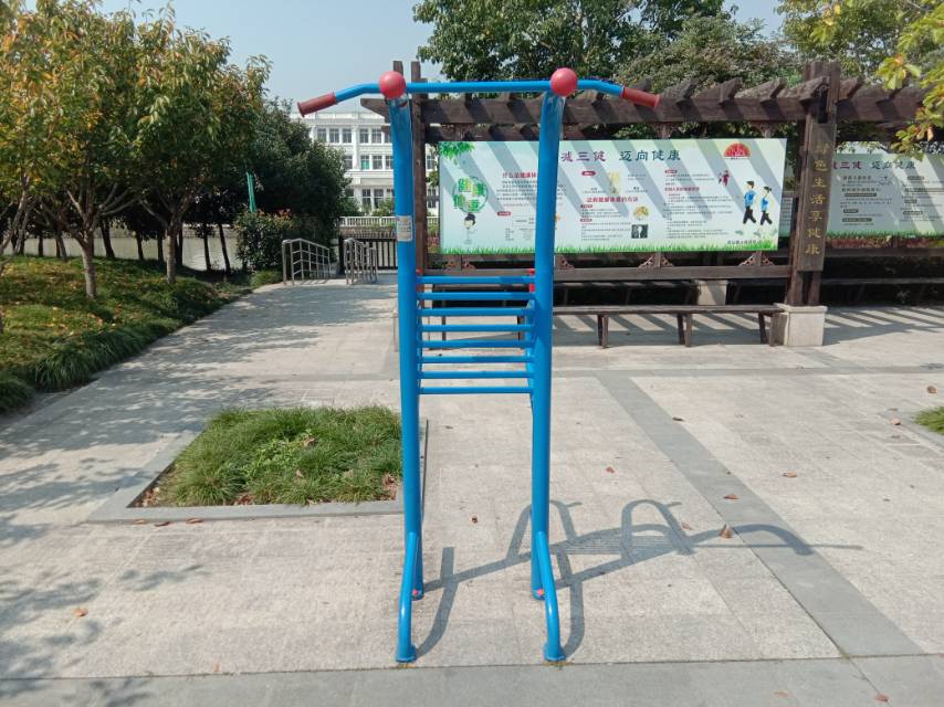 多功能訓(xùn)練器