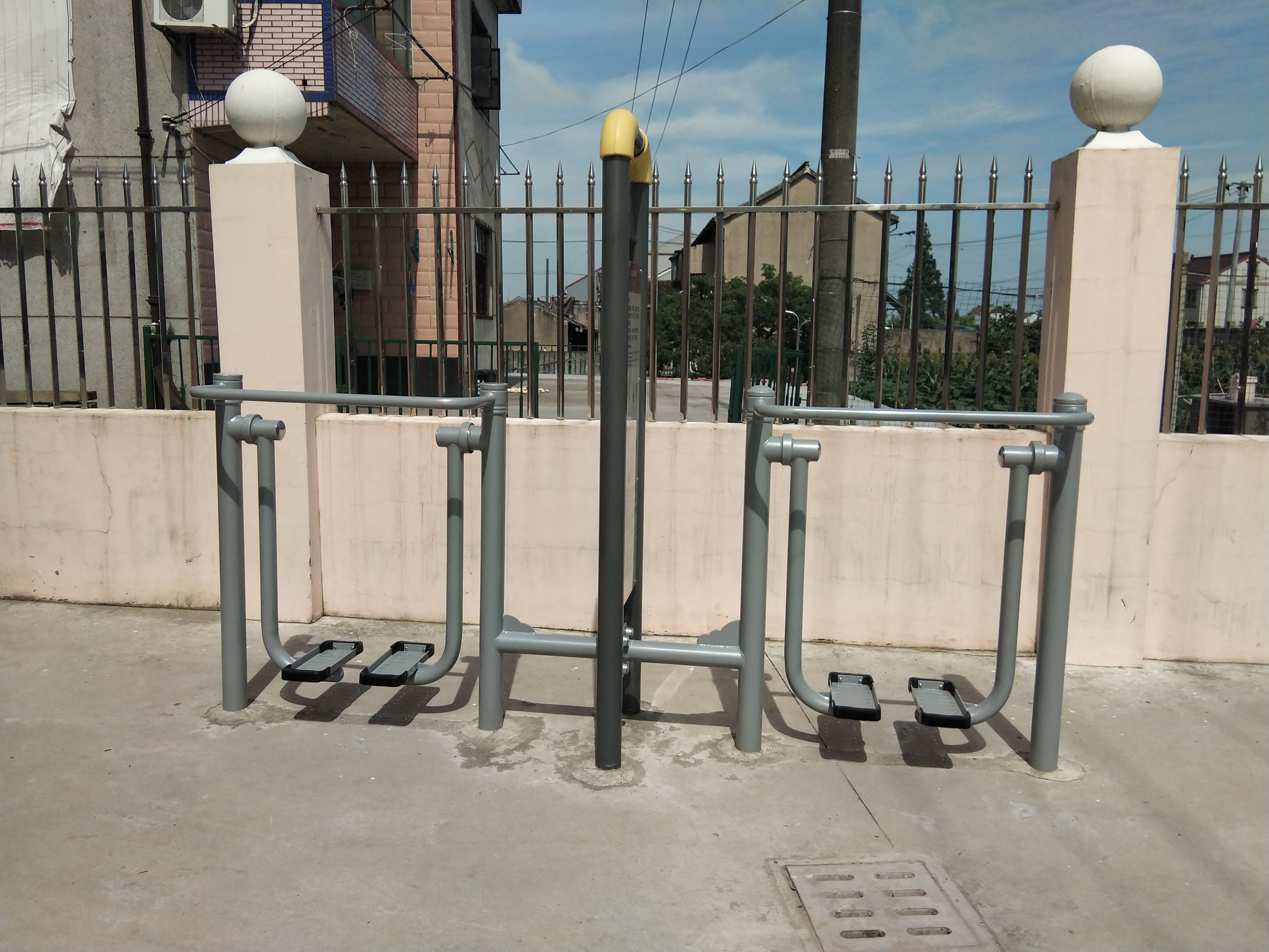 雙位太空漫步機(jī)