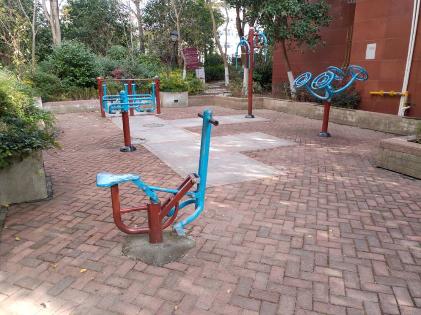 布魯斯一期健身點(diǎn)