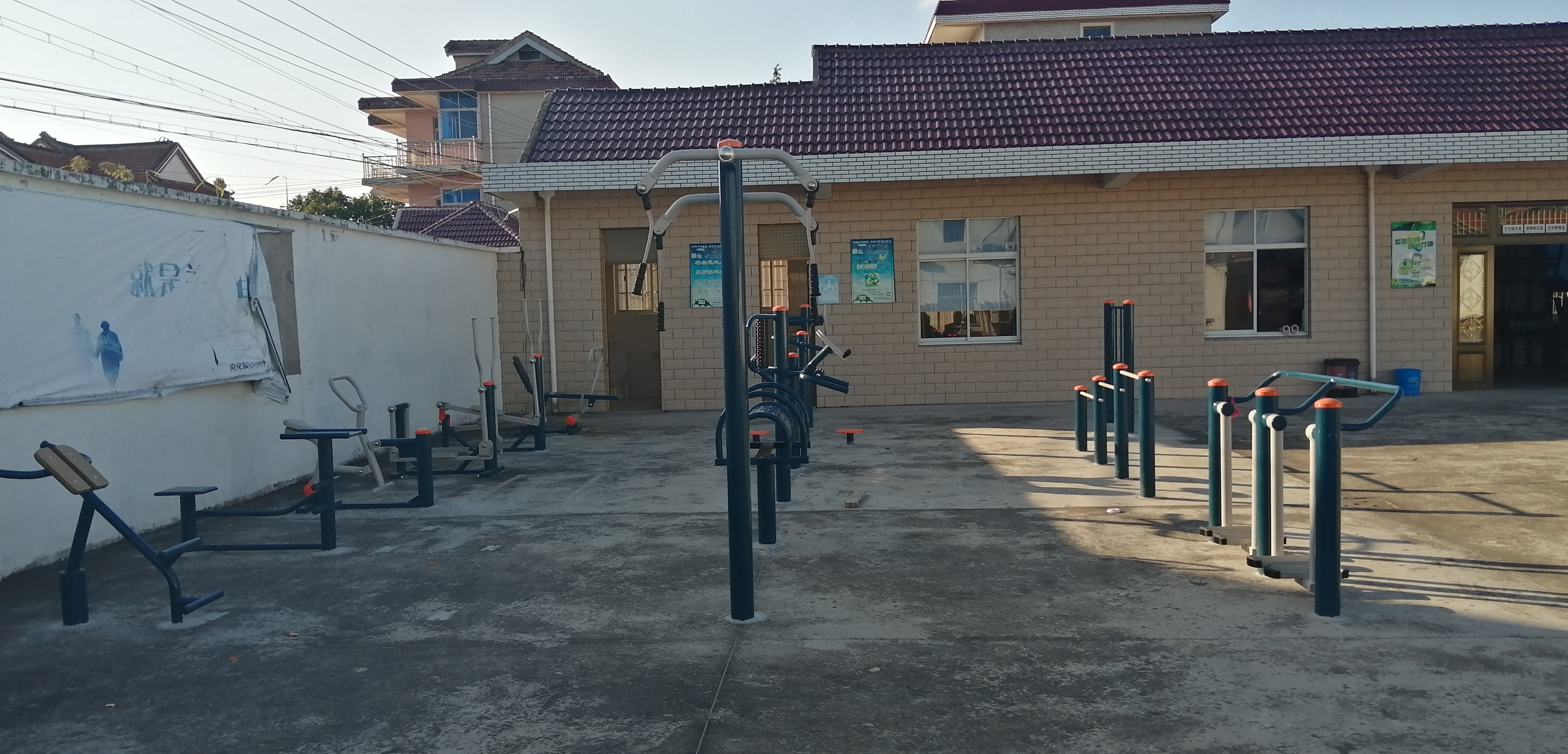 港沿鎮(zhèn)魯玙村健身點