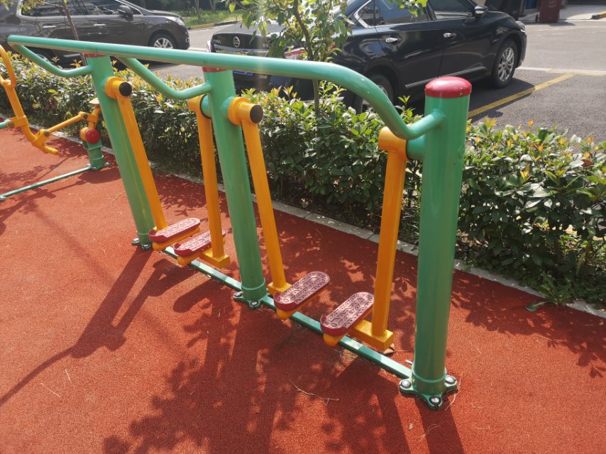 兩聯(lián)漫步機(jī)