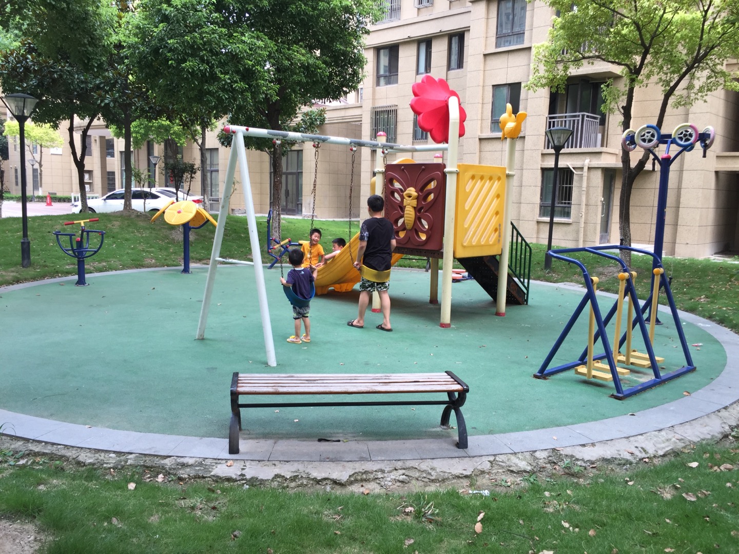 德園路1509弄健身點(diǎn)