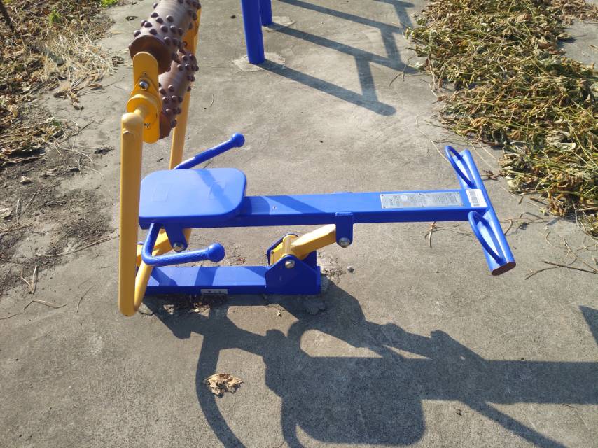 腹背屈伸訓練器