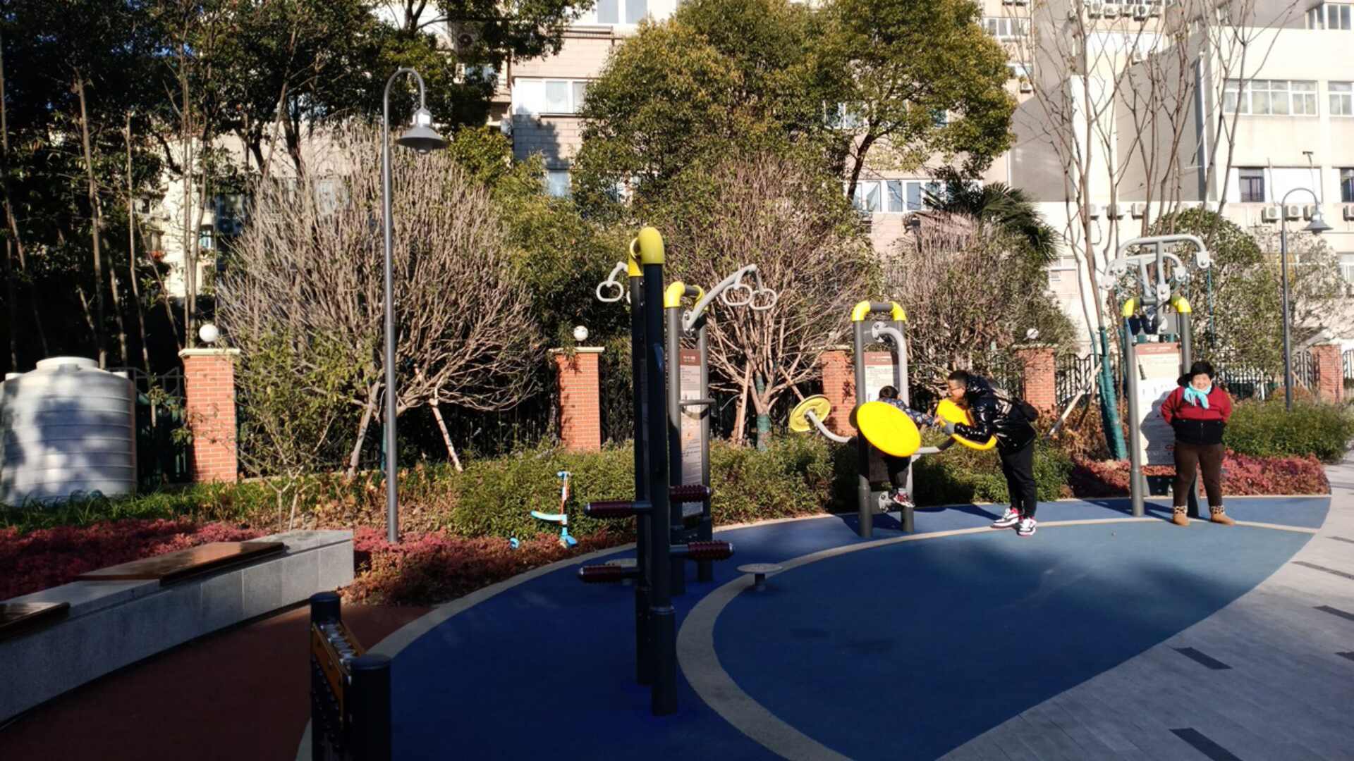 新會(huì)綠地市民益智健身苑點(diǎn)