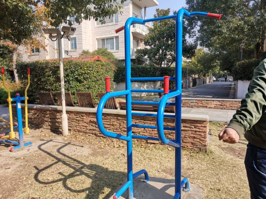 多功能訓(xùn)練器