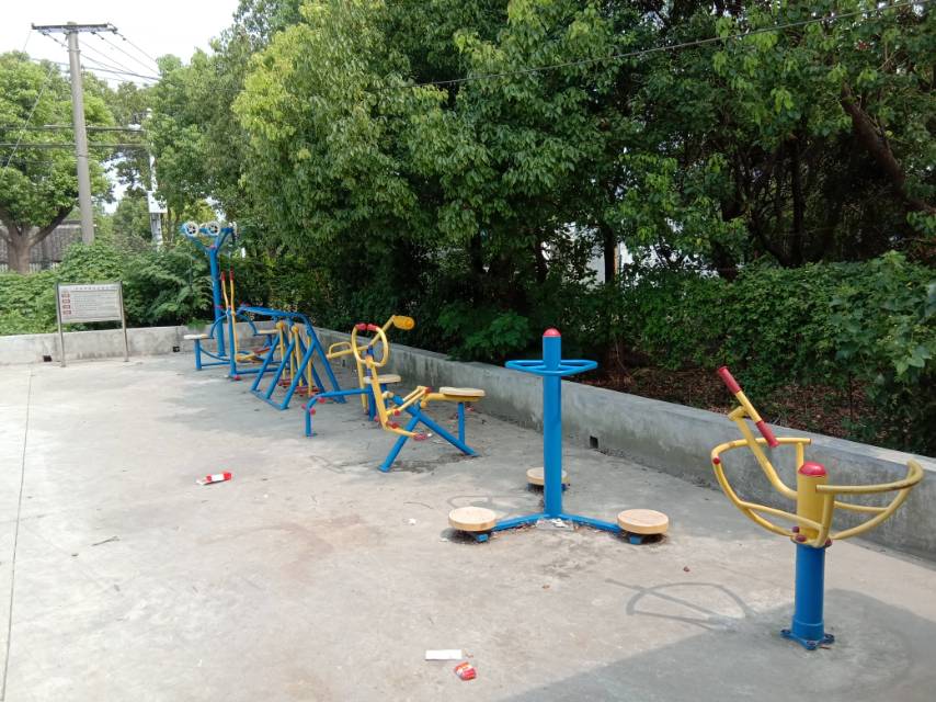 勞動村解放健身點