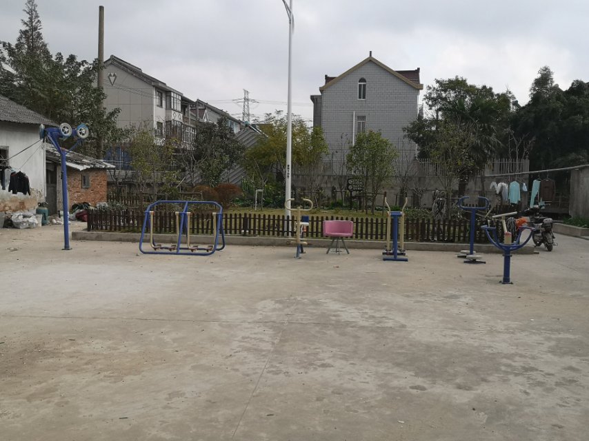 瓦南村6組健身點(diǎn)