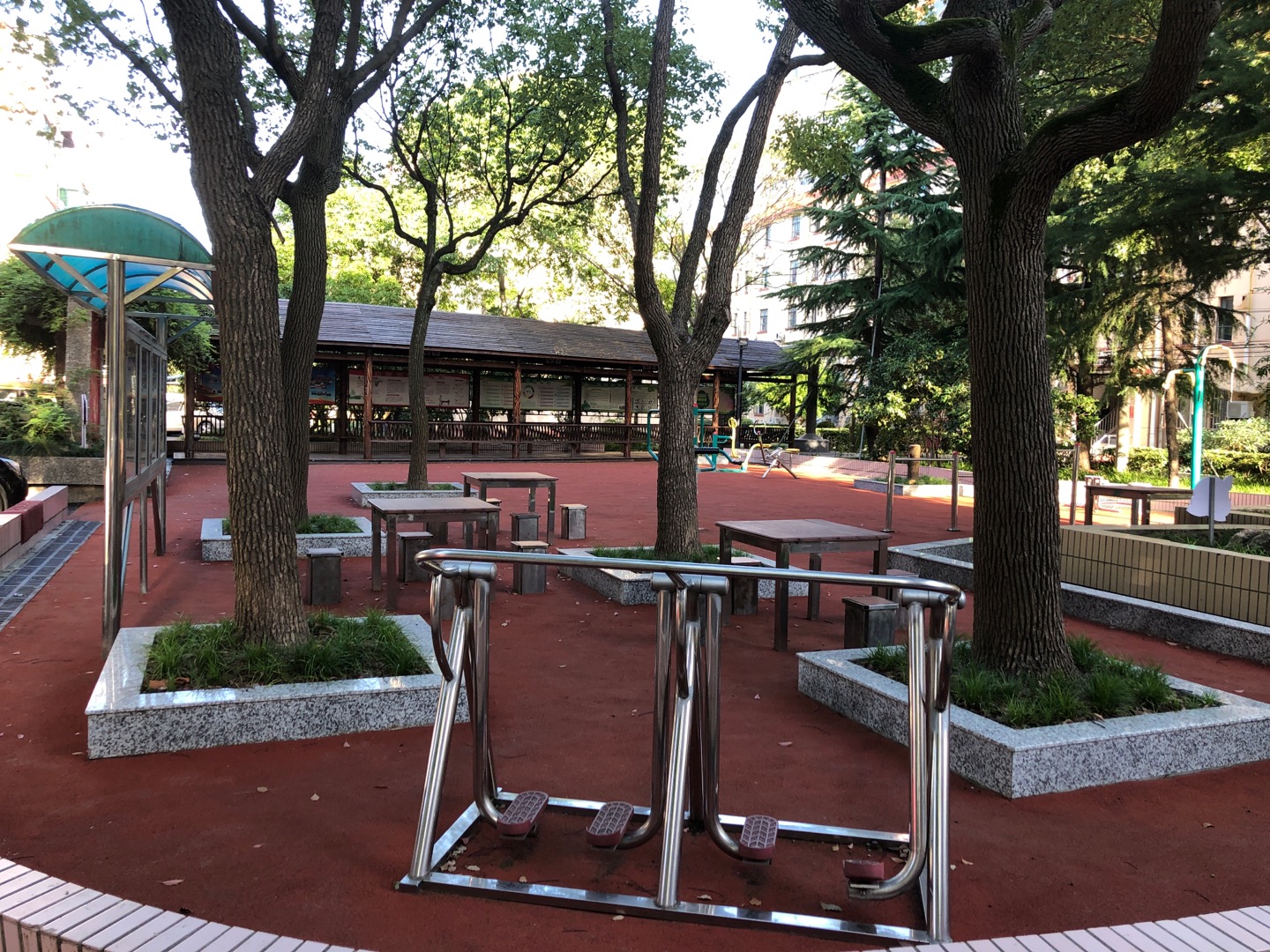 石化六村健身點