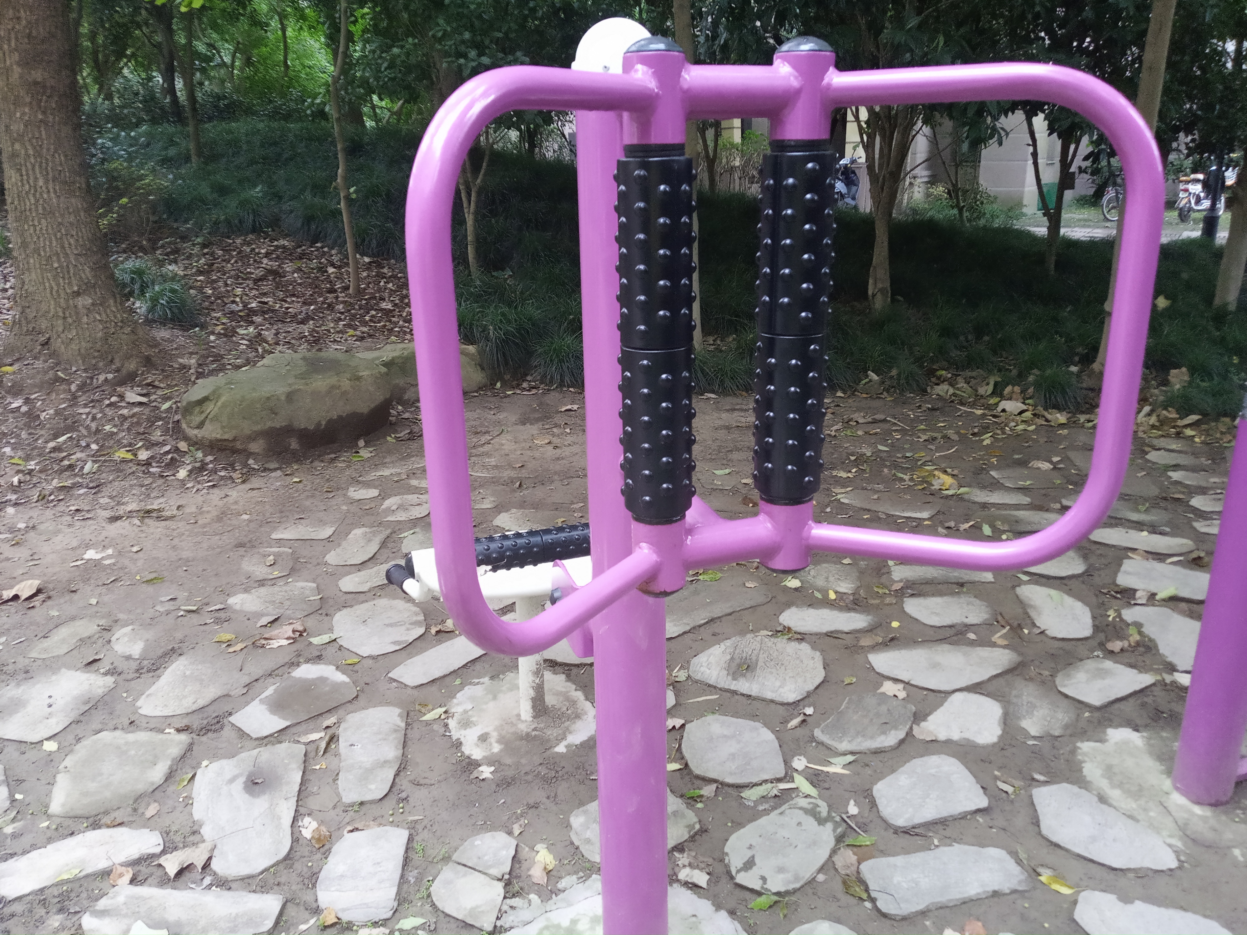 坐式腰背按摩器