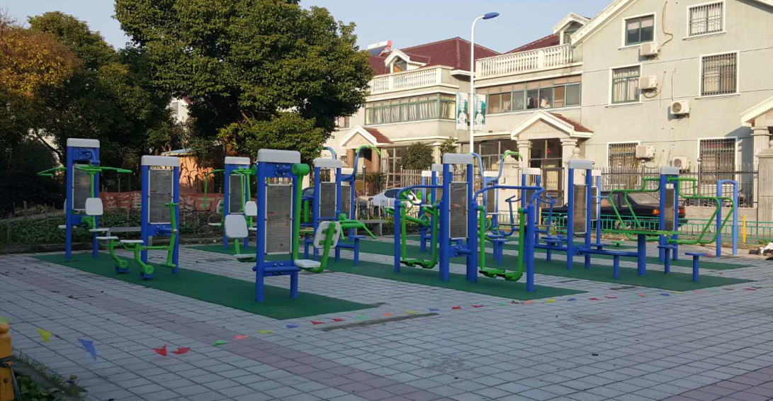 堅(jiān)強(qiáng)村健身點(diǎn)