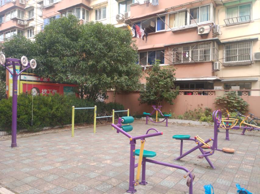 芳華路630弄健身點(diǎn)