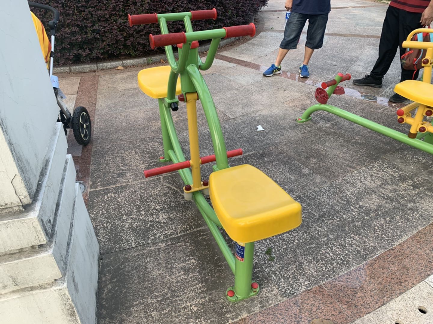 下肢康復(fù)器