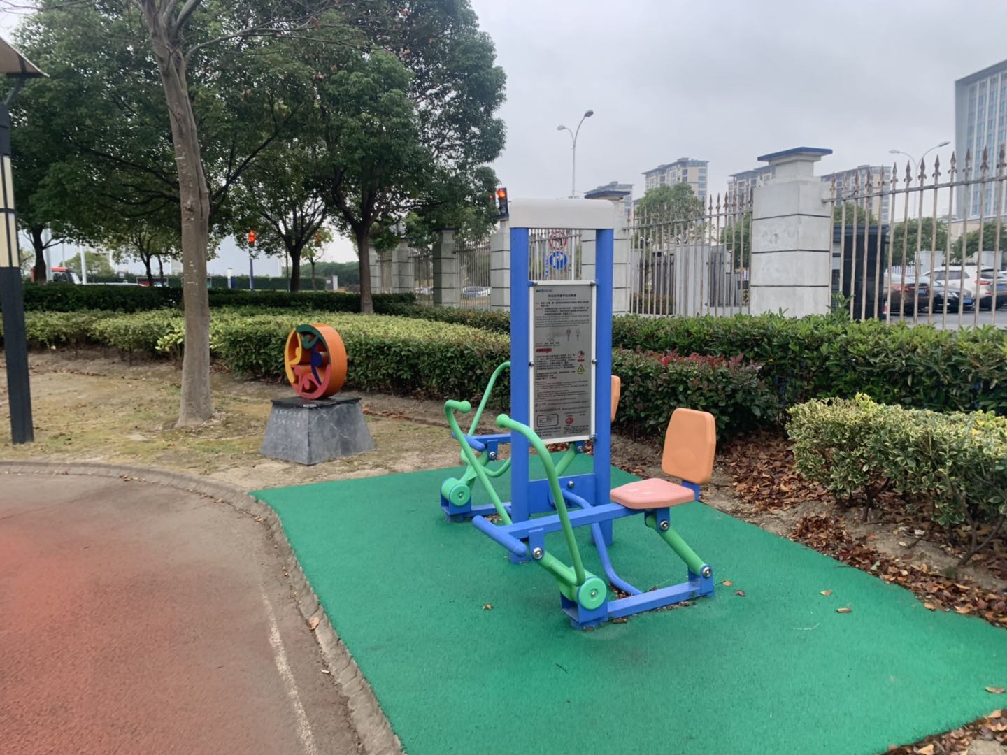 雙立柱平推平拉訓(xùn)練器