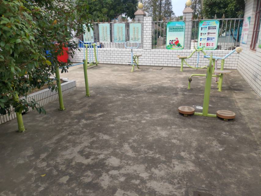 鎮(zhèn)東村健身點(diǎn)