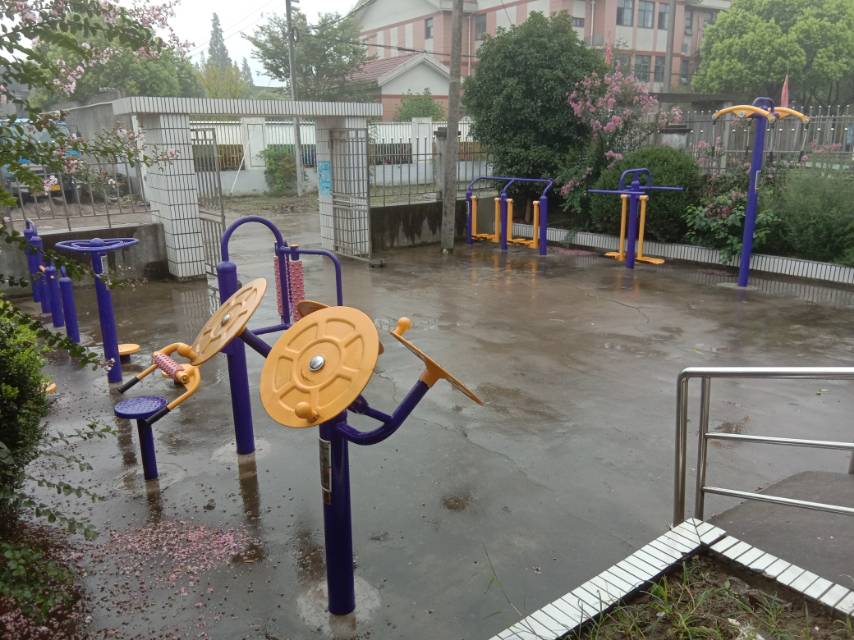 蘆潼村（蘆花）健身點(diǎn)