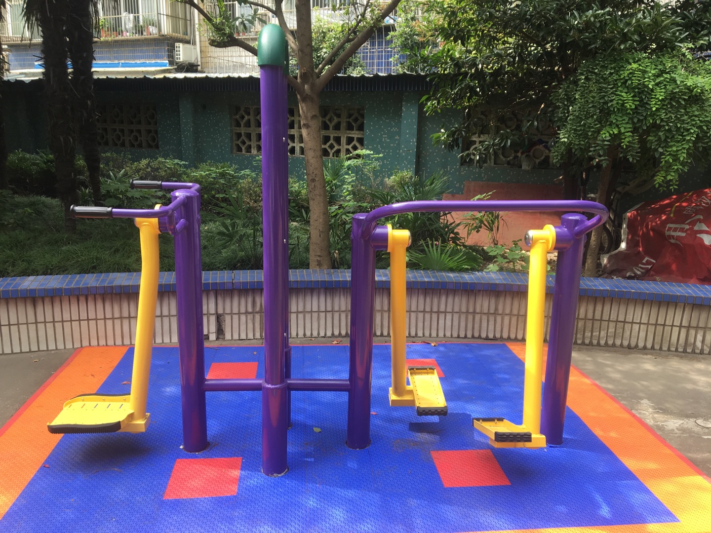 漫步機(jī)晃板