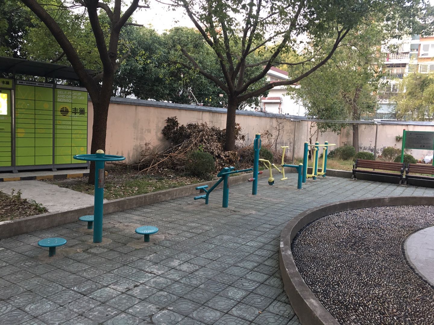 長橋六村健身點(diǎn)