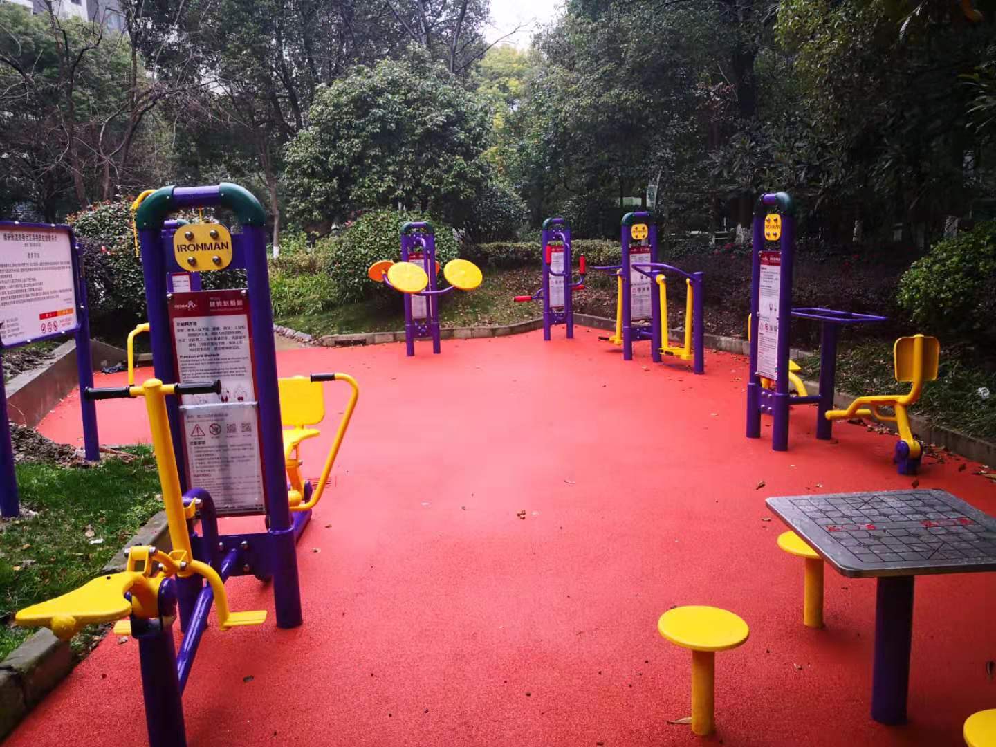 鼎秀社區(qū)健身苑點(diǎn)（3）