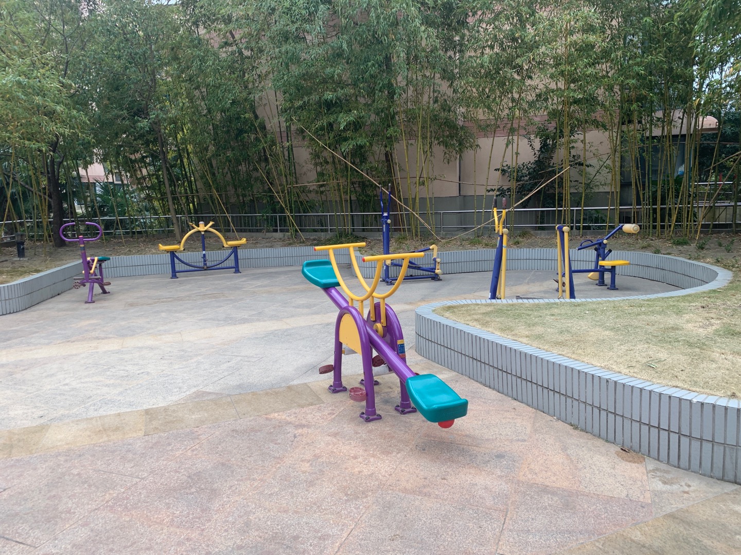 碧云路333弄健身點(diǎn)