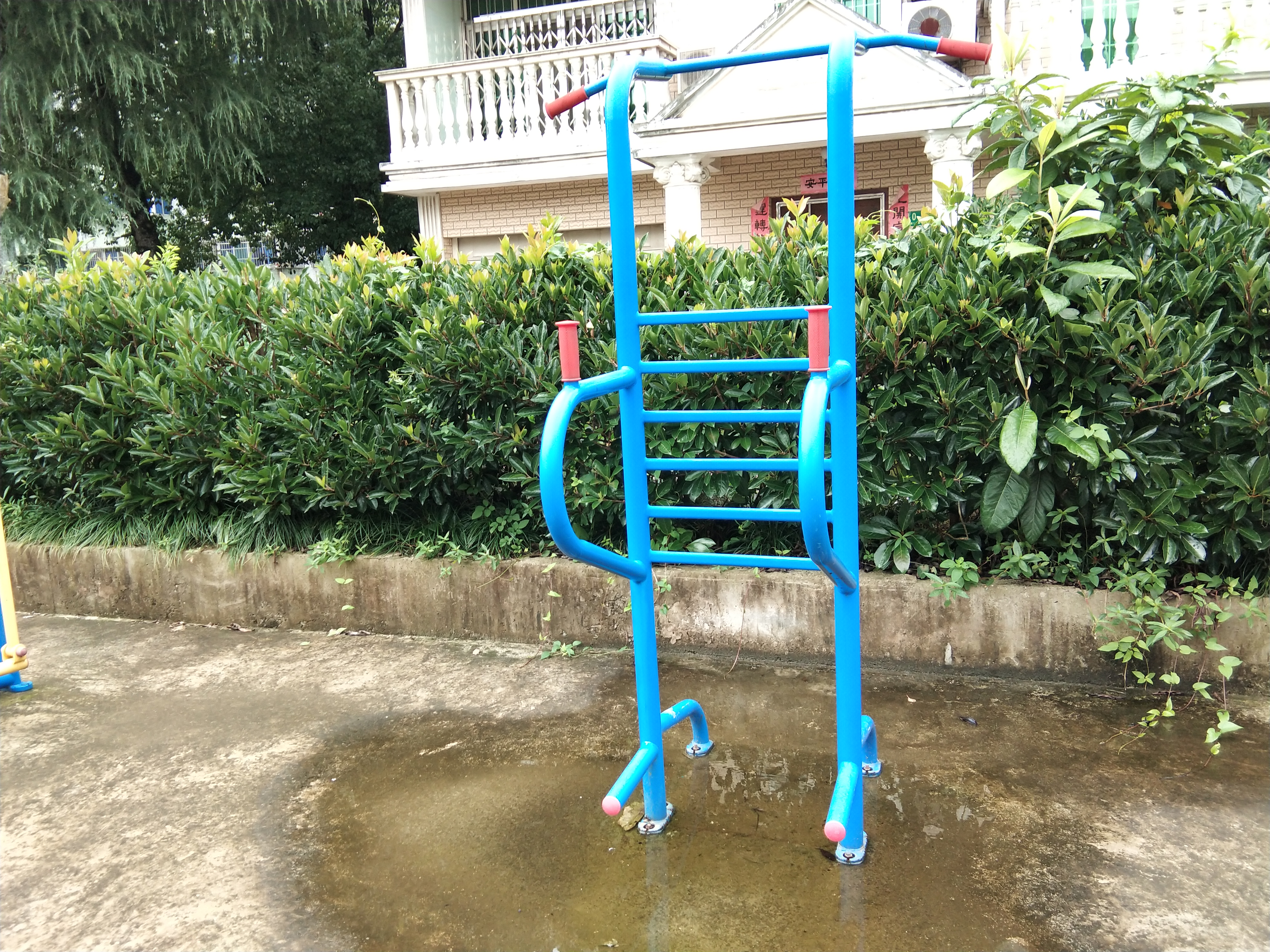 多功能訓(xùn)練器