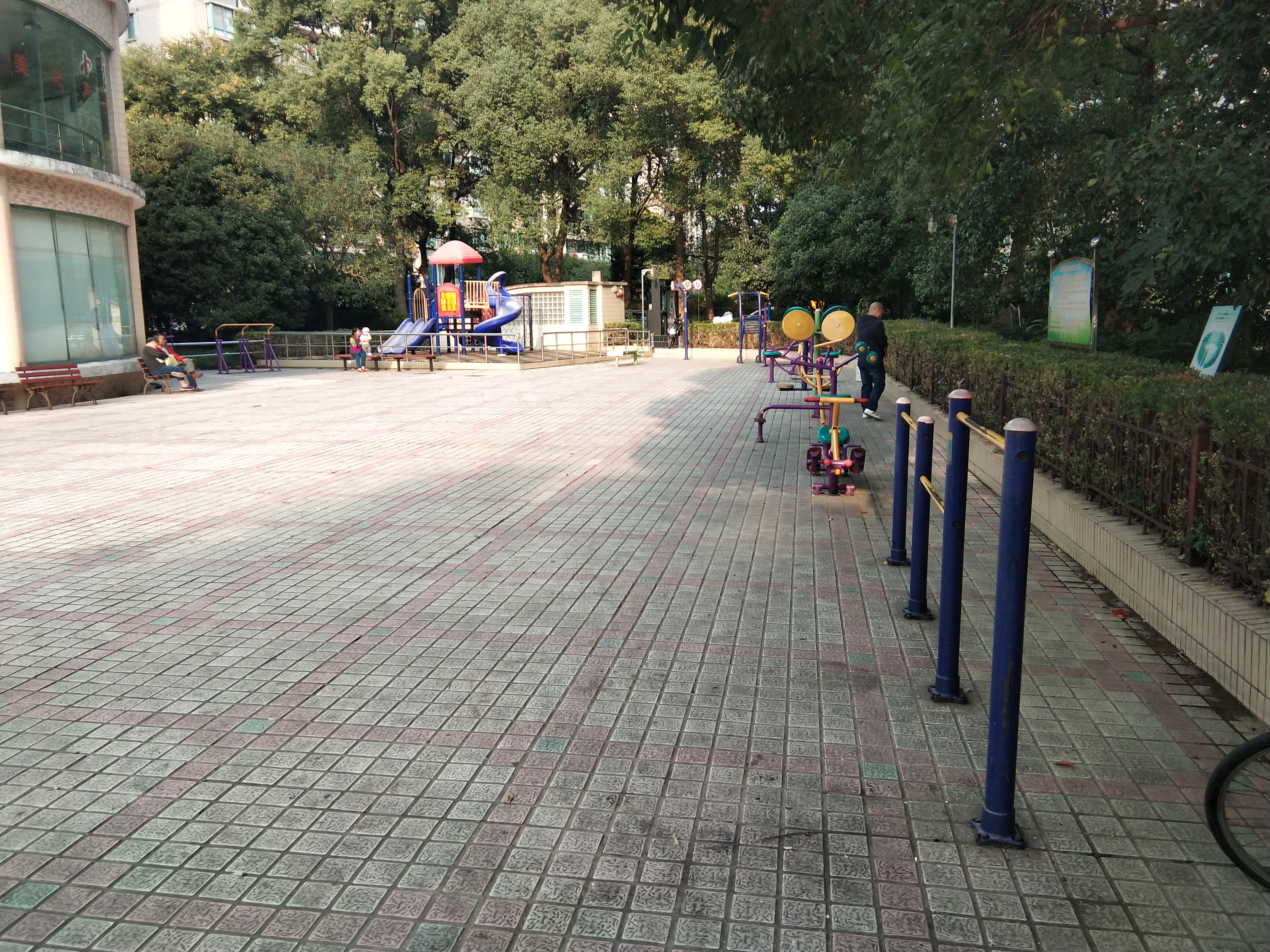 上南花城健身點(diǎn)