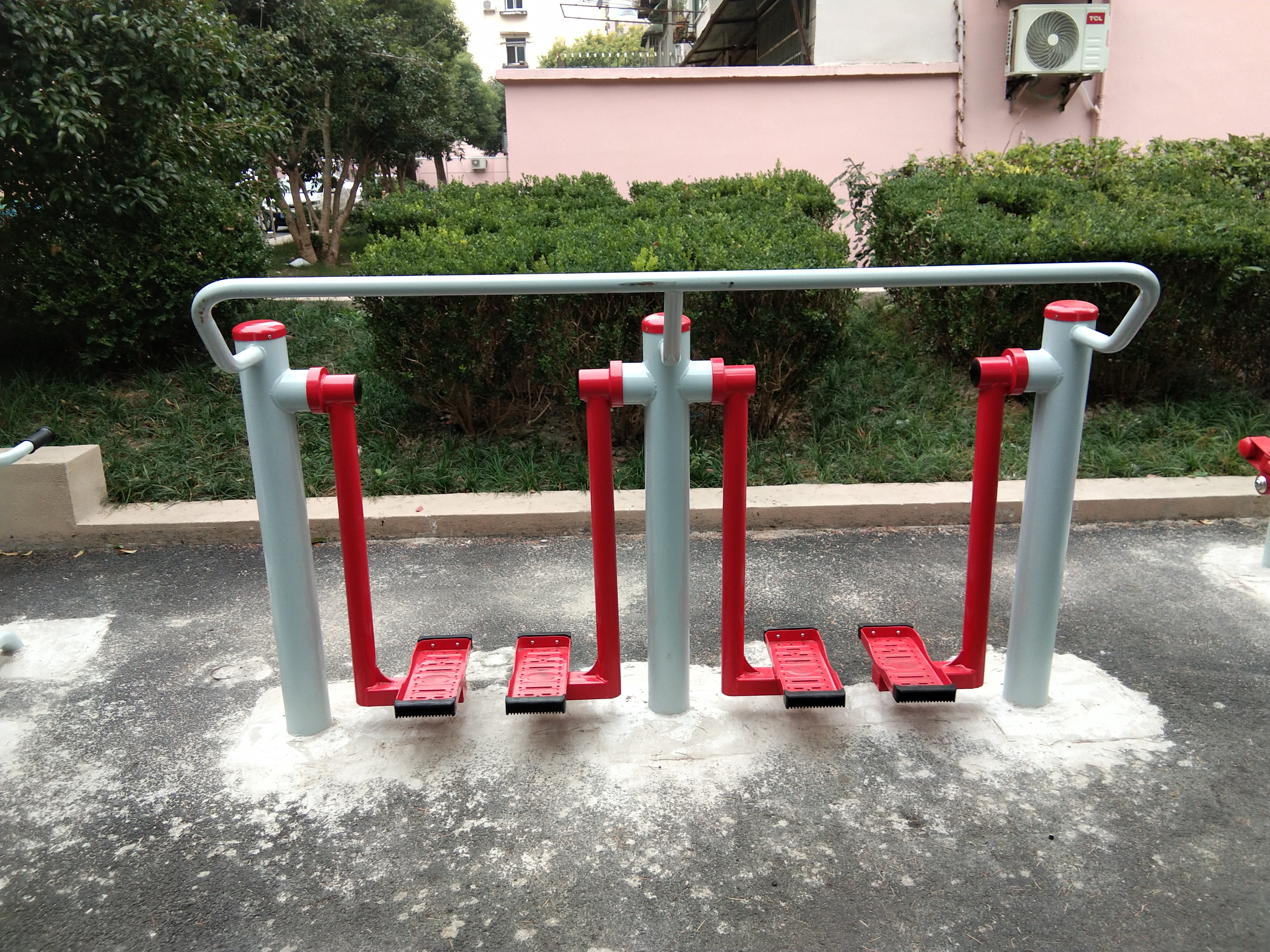 兩聯(lián)漫步機(jī)