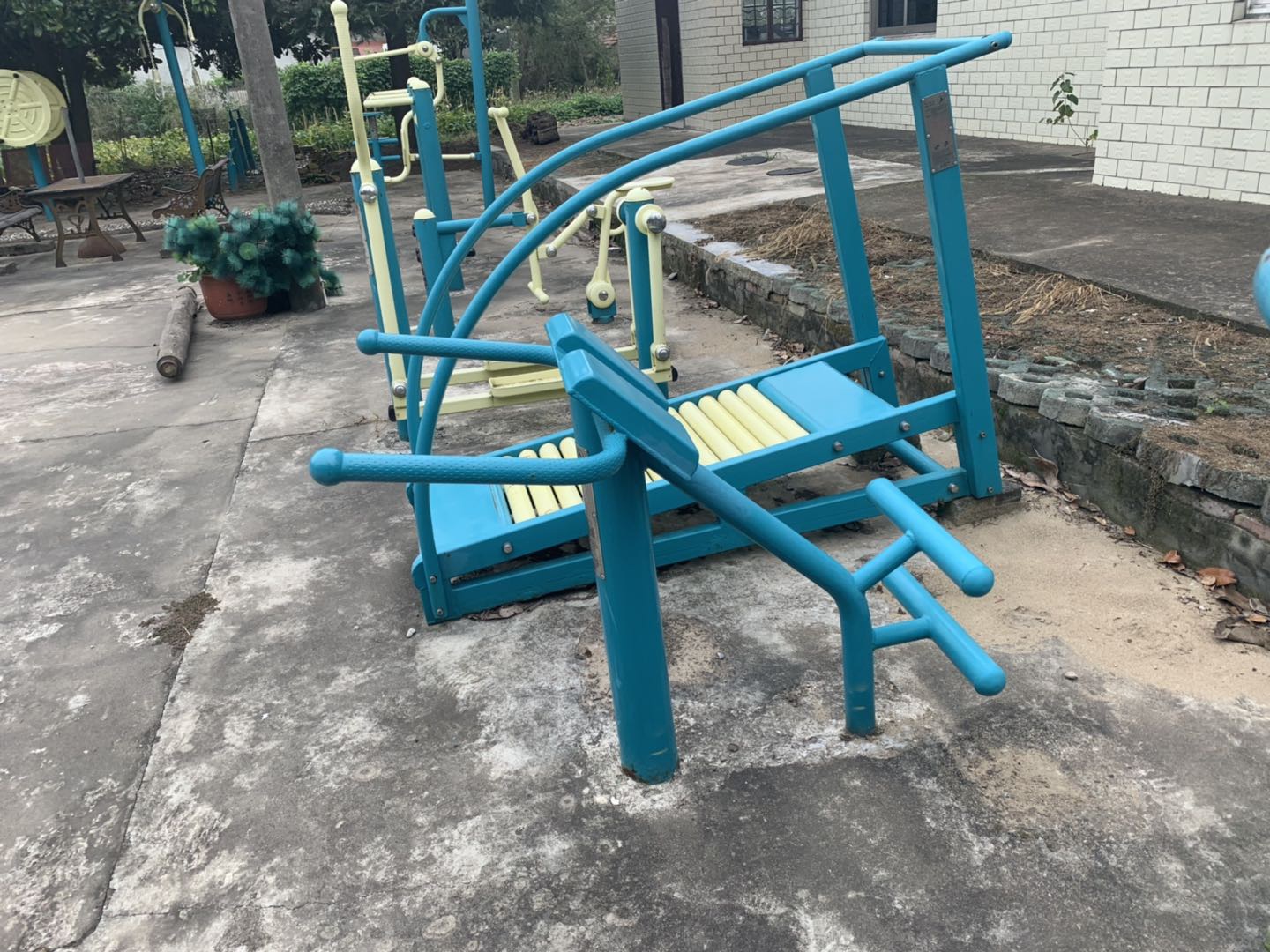 背腹肌訓(xùn)練器