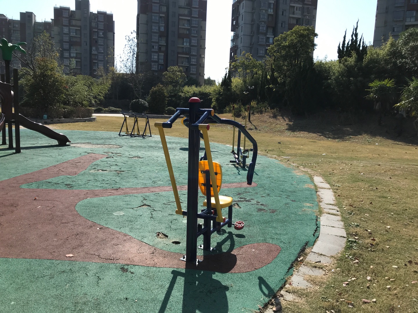 東岸漣城健身苑點(diǎn)1