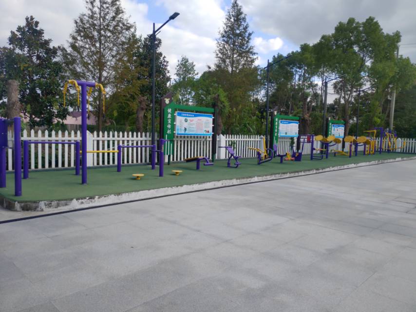 豎新鎮(zhèn)富民村健身點