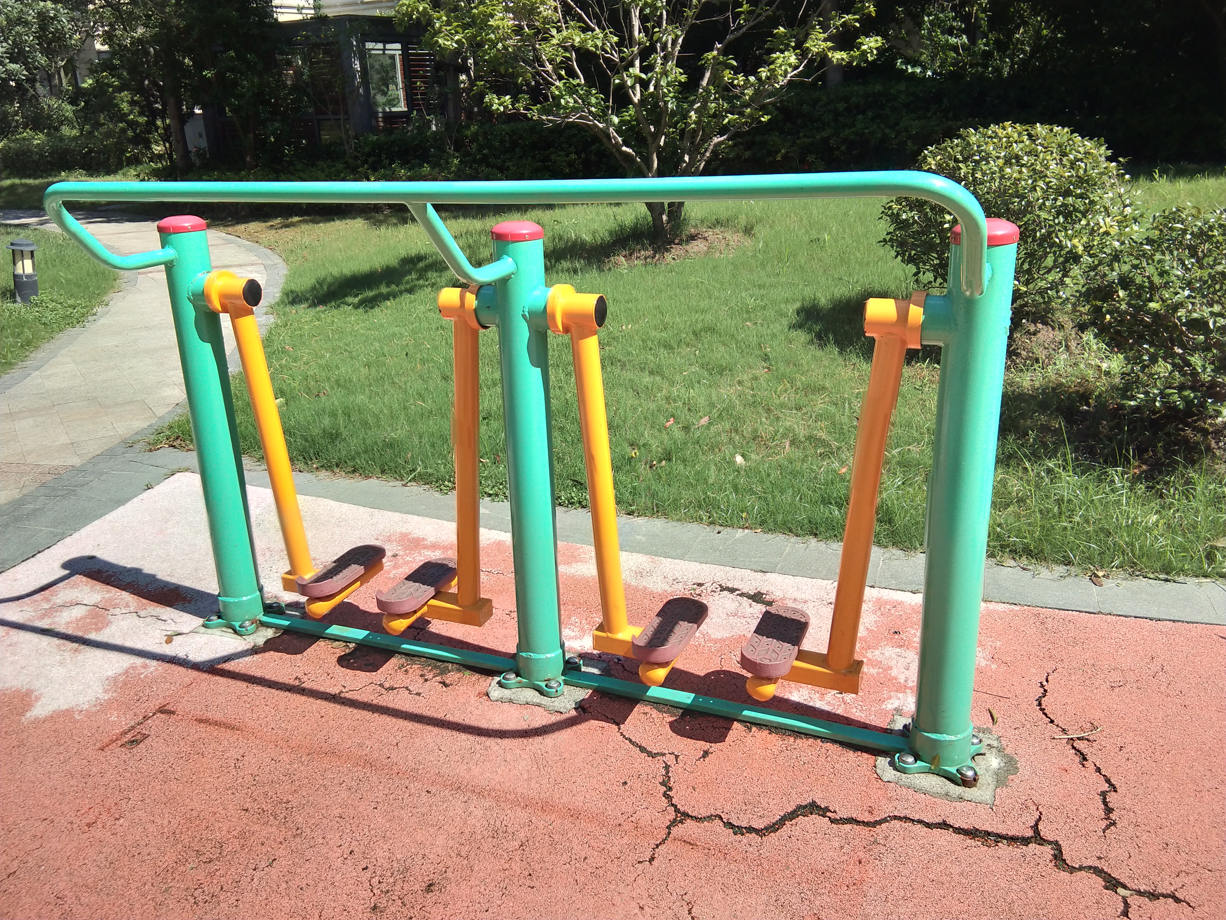 兩聯(lián)漫步機(jī)