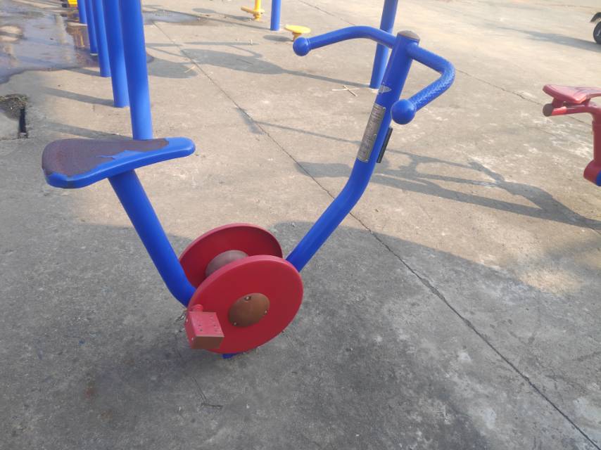 直立健身車(chē)