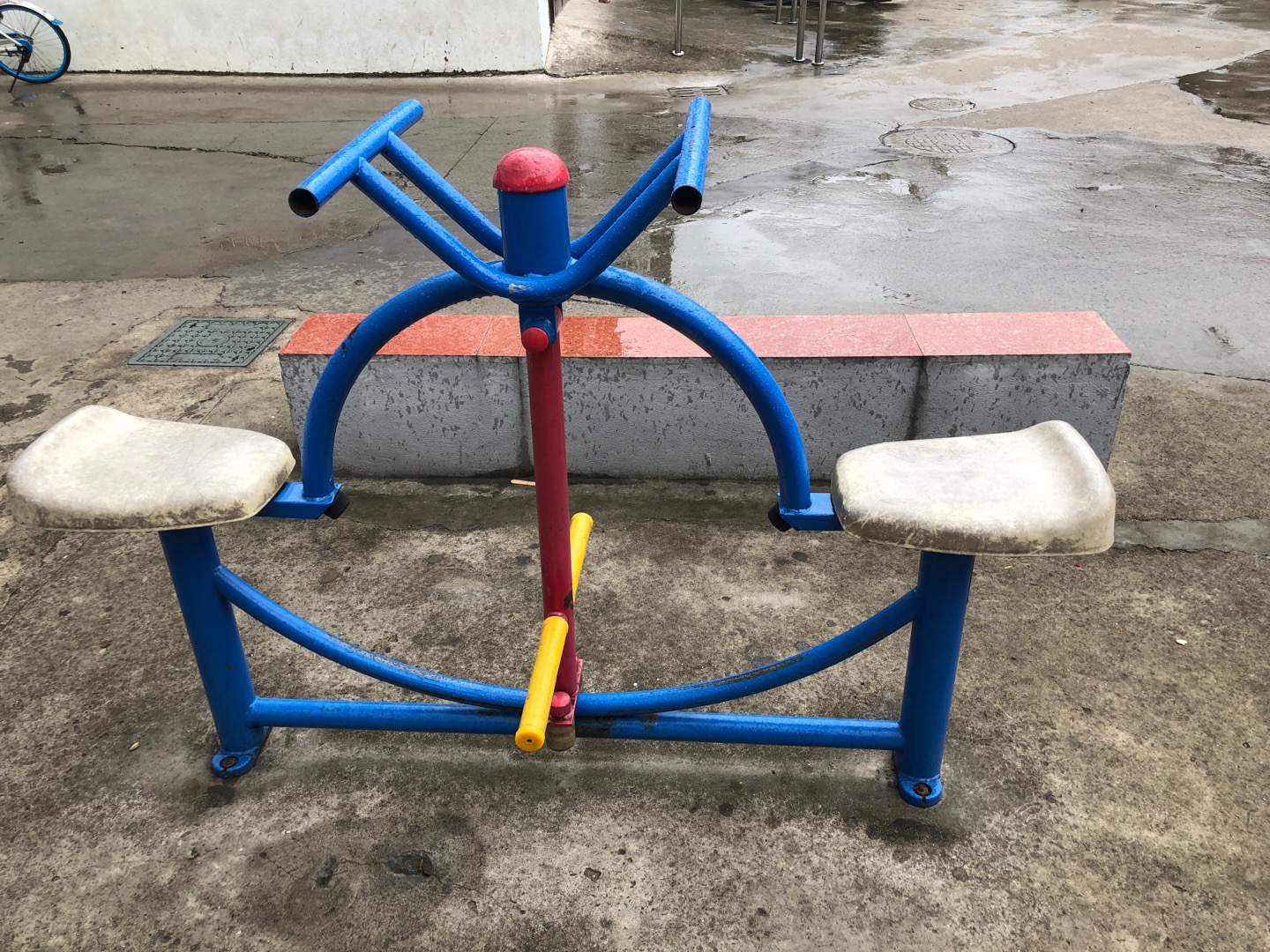 下肢康復(fù)器