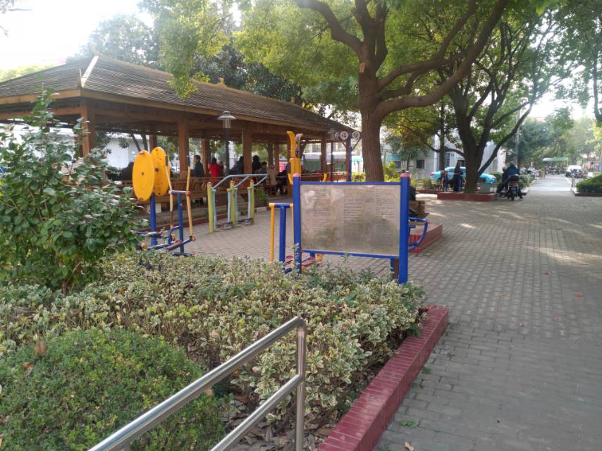 云臺一小區(qū)健身點