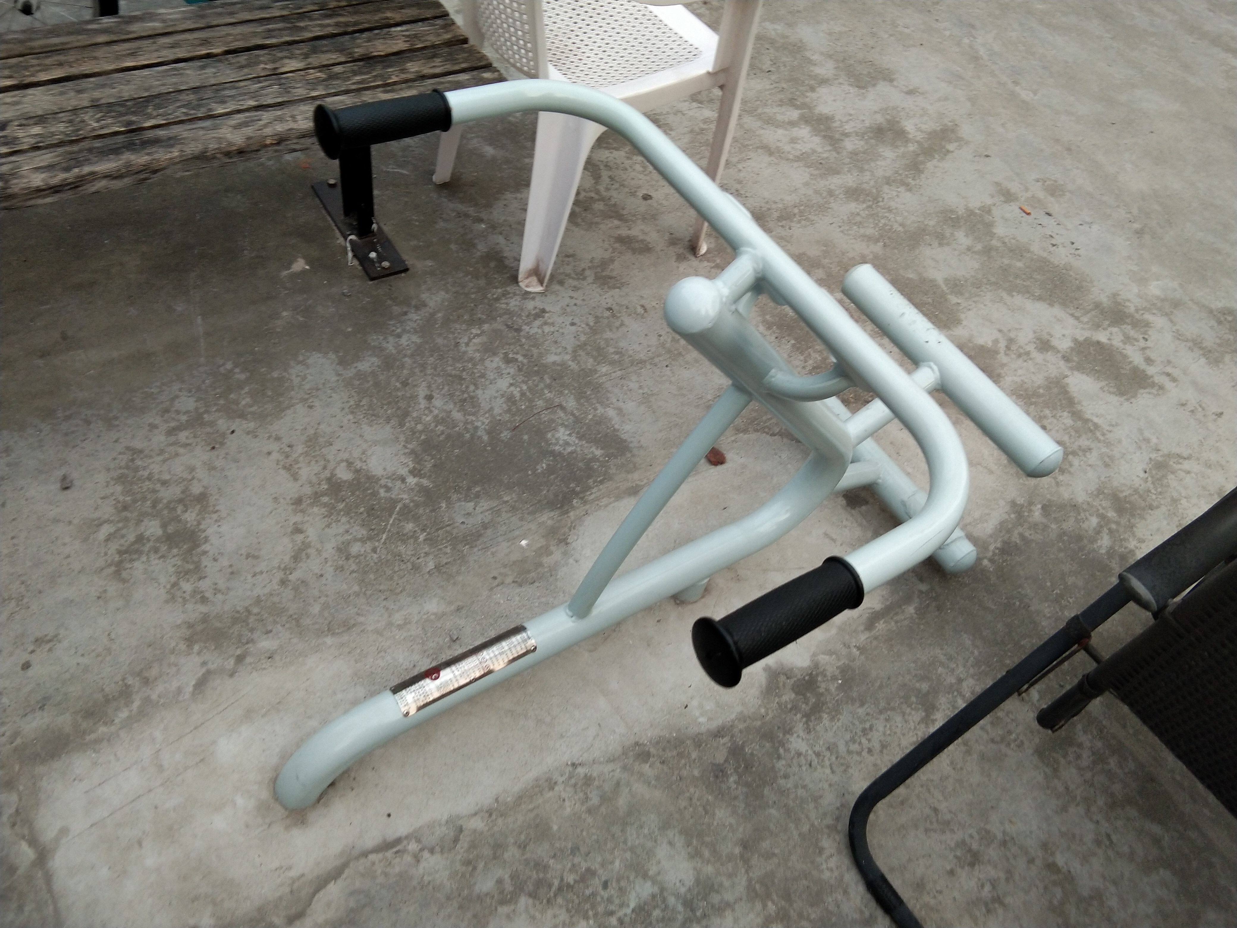 背肌訓(xùn)練器