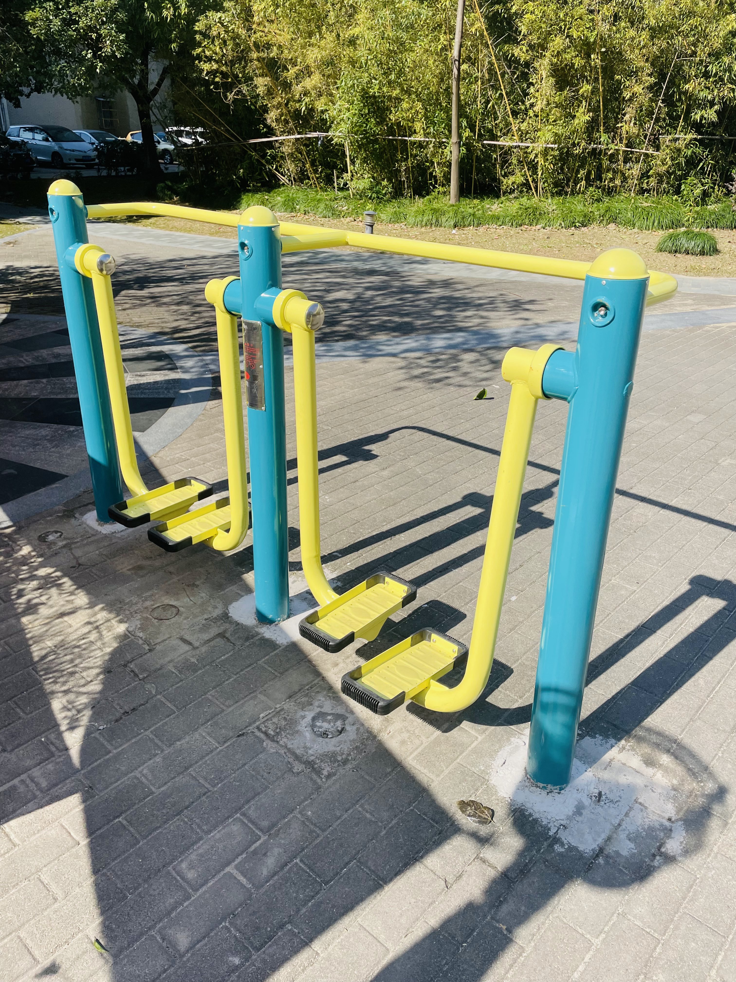 二位智能太空漫步機(jī)