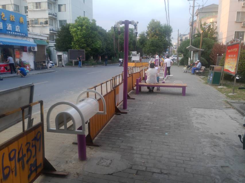 戴家浜倉(cāng)城七村健身點(diǎn)